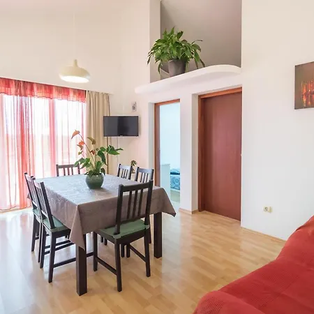With A Parking Space Njivice, Krk - 5427 Apartment Njivice