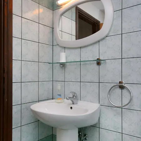 With Parking Space Njivice, Krk - 5427 Διαμέρισμα