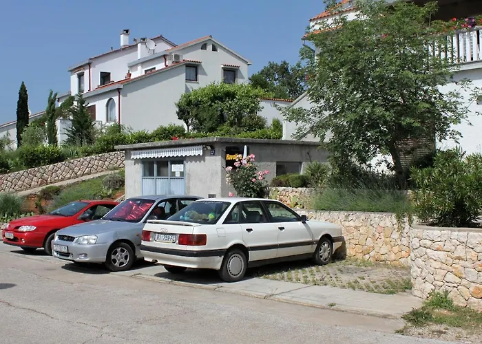 Apartments With Parking Space Njivice, Krk - 5427 Apartment *