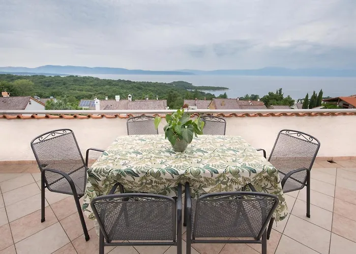 Apartment Apartments With Parking Space Njivice, Krk - 5427 Njivice