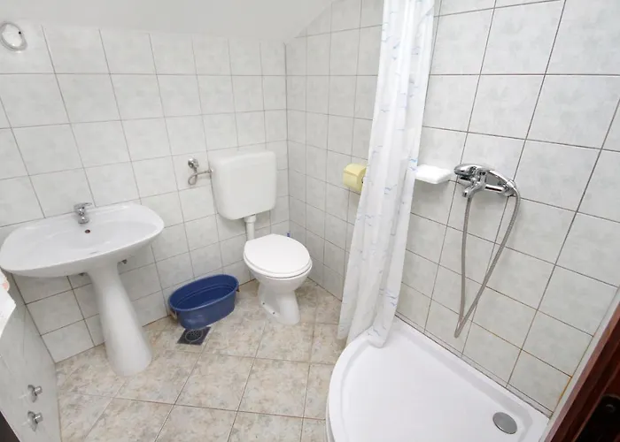 Apartman With Parking Space Njivice, Krk - 5427 Njivice