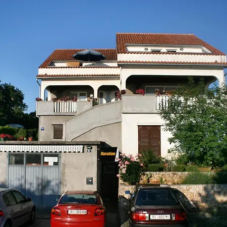 Apartments With Parking Space Njivice, Krk - 5427 Apartment *