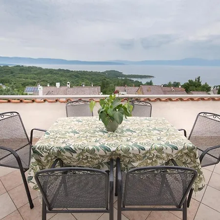 Apartment Apartments With Parking Space Njivice, Krk - 5427 Njivice